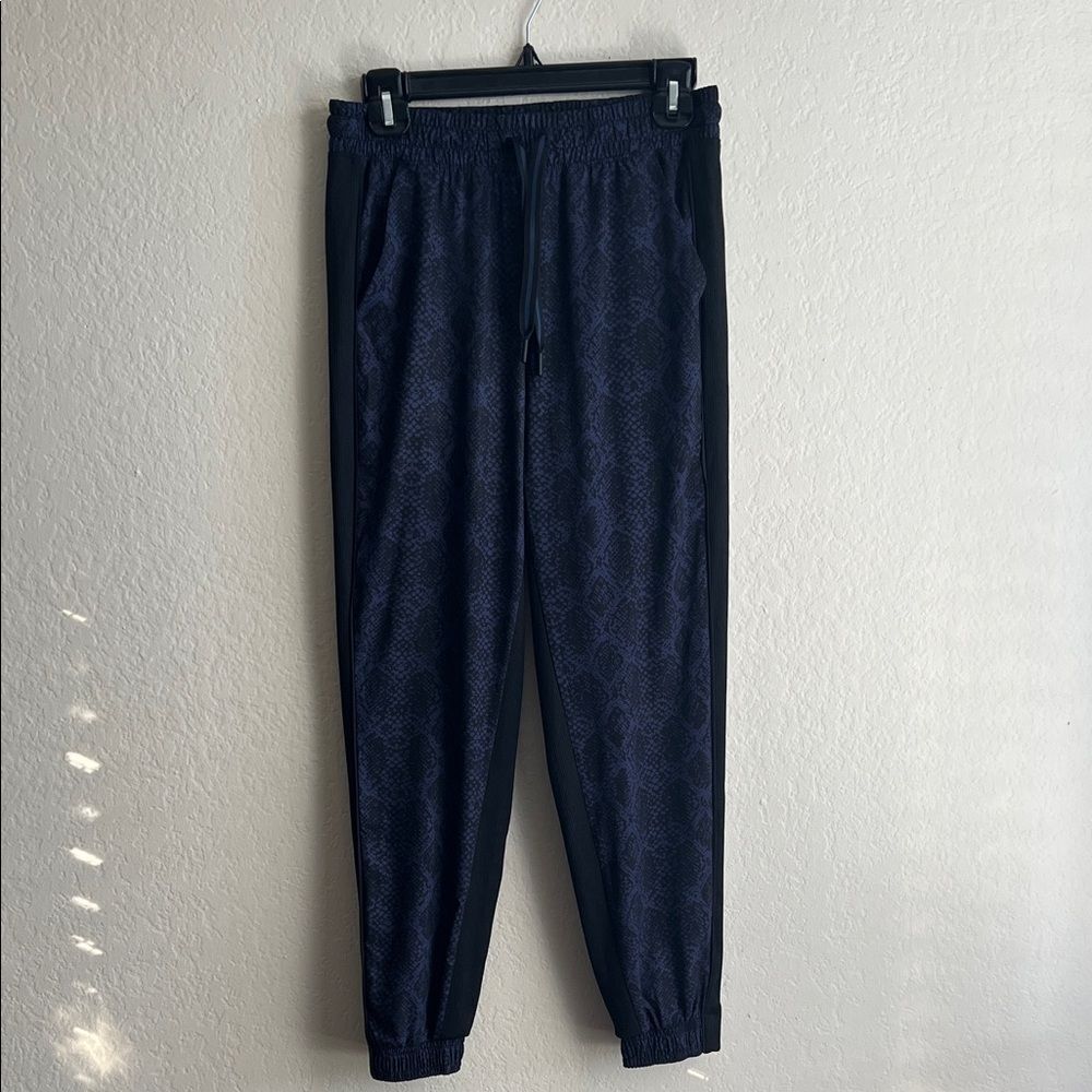 Athleta Brooklyn Jogger Python Snake Print Dark B… - image 3